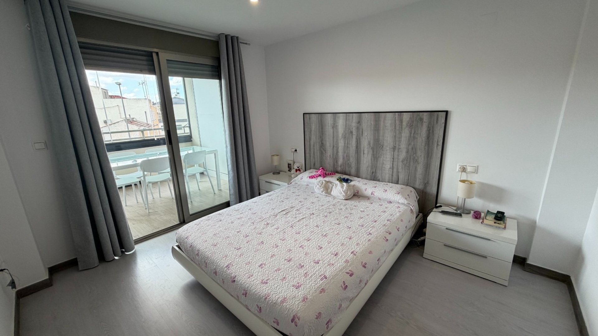 Resale - Apartment - Jacarilla
