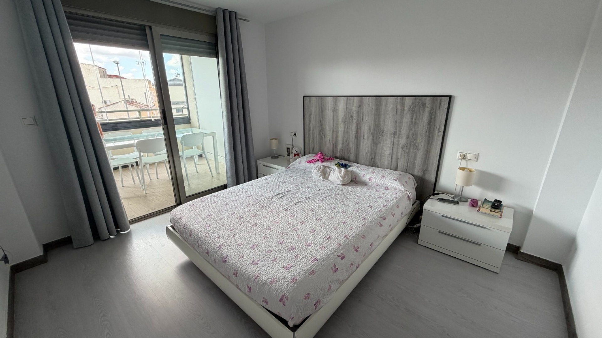 Resale - Apartment - Jacarilla
