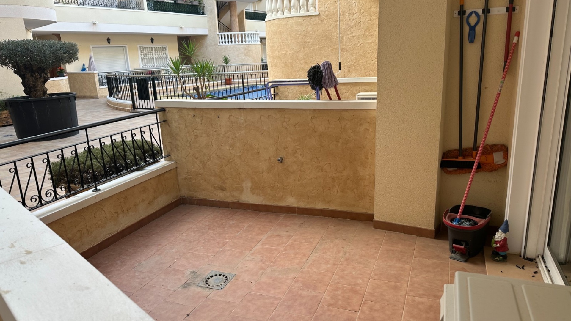 Resale - Apartment - Jacarilla