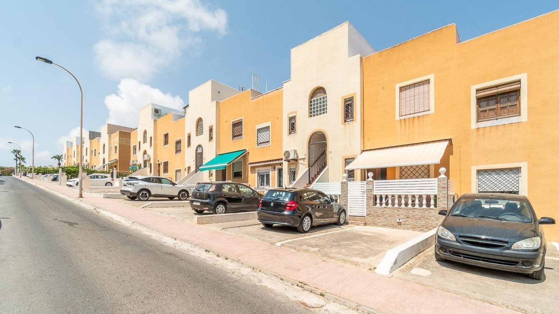 Resale - Apartment - La Mata - torre blanca