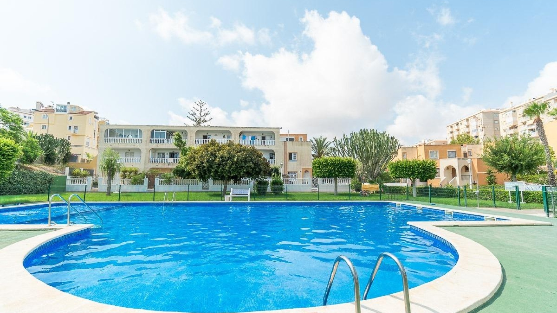 Resale - Apartment - La Mata - torre blanca