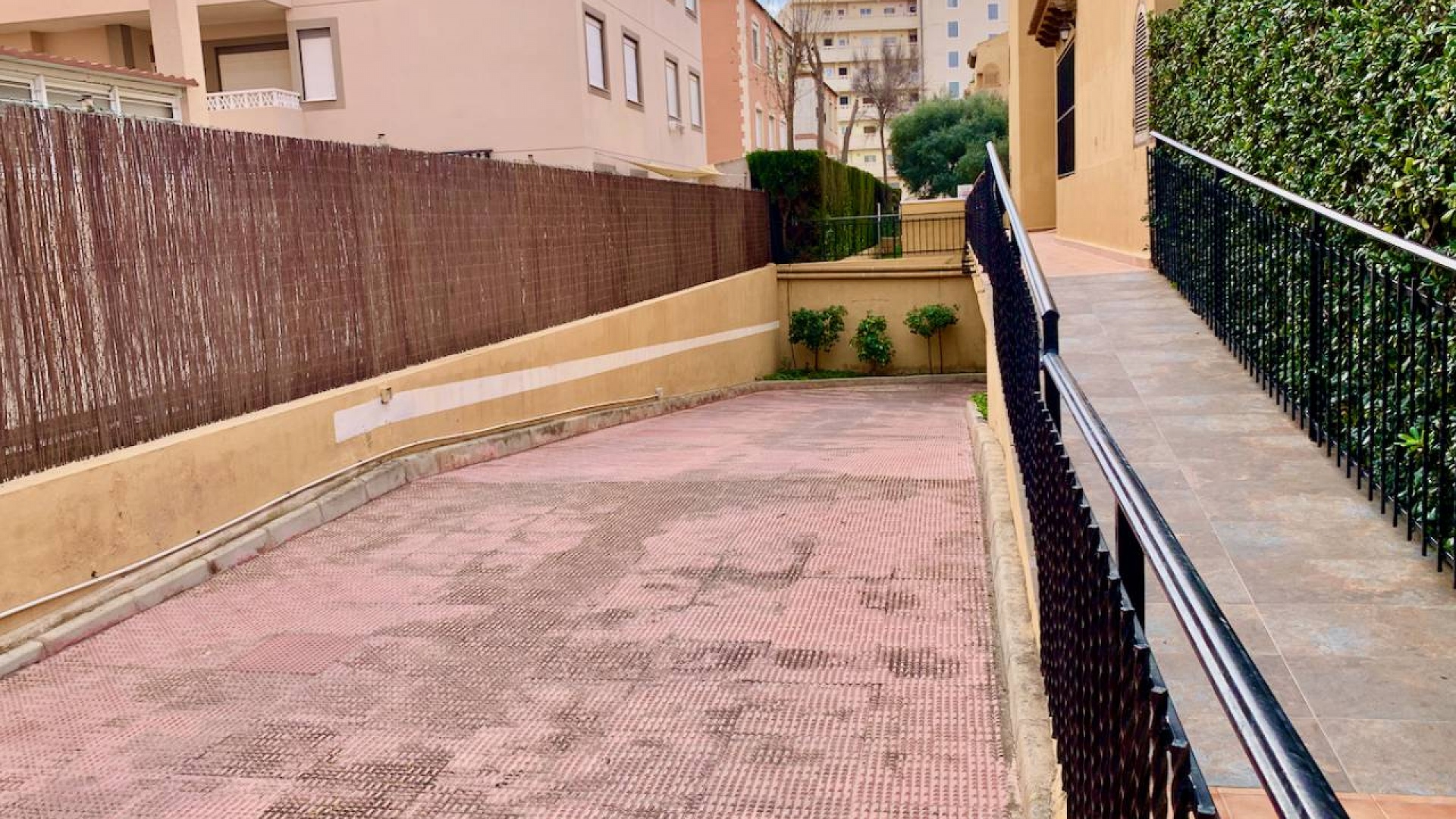 Resale - Apartment - La Mata