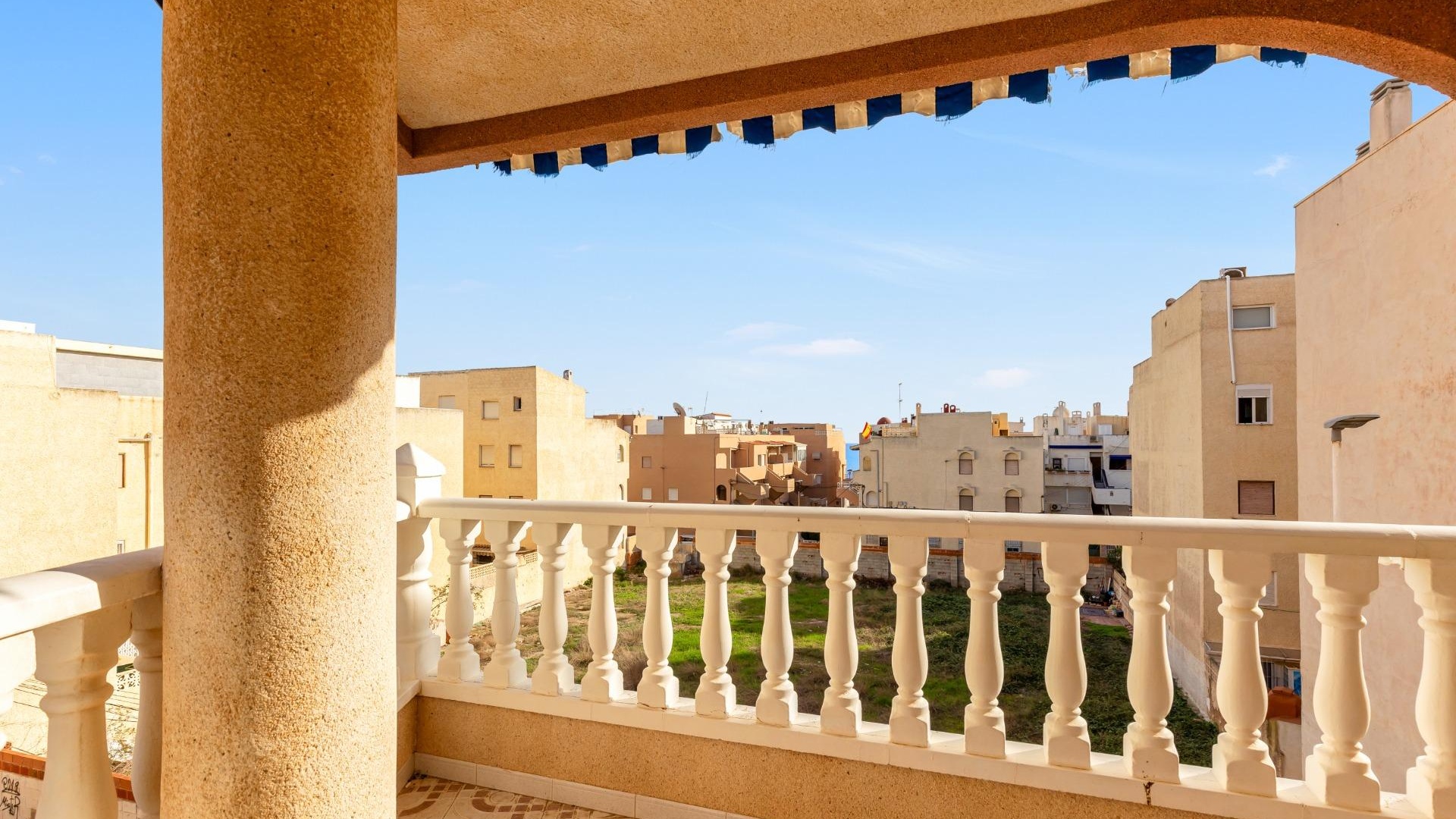 Resale - Apartment - La Mata