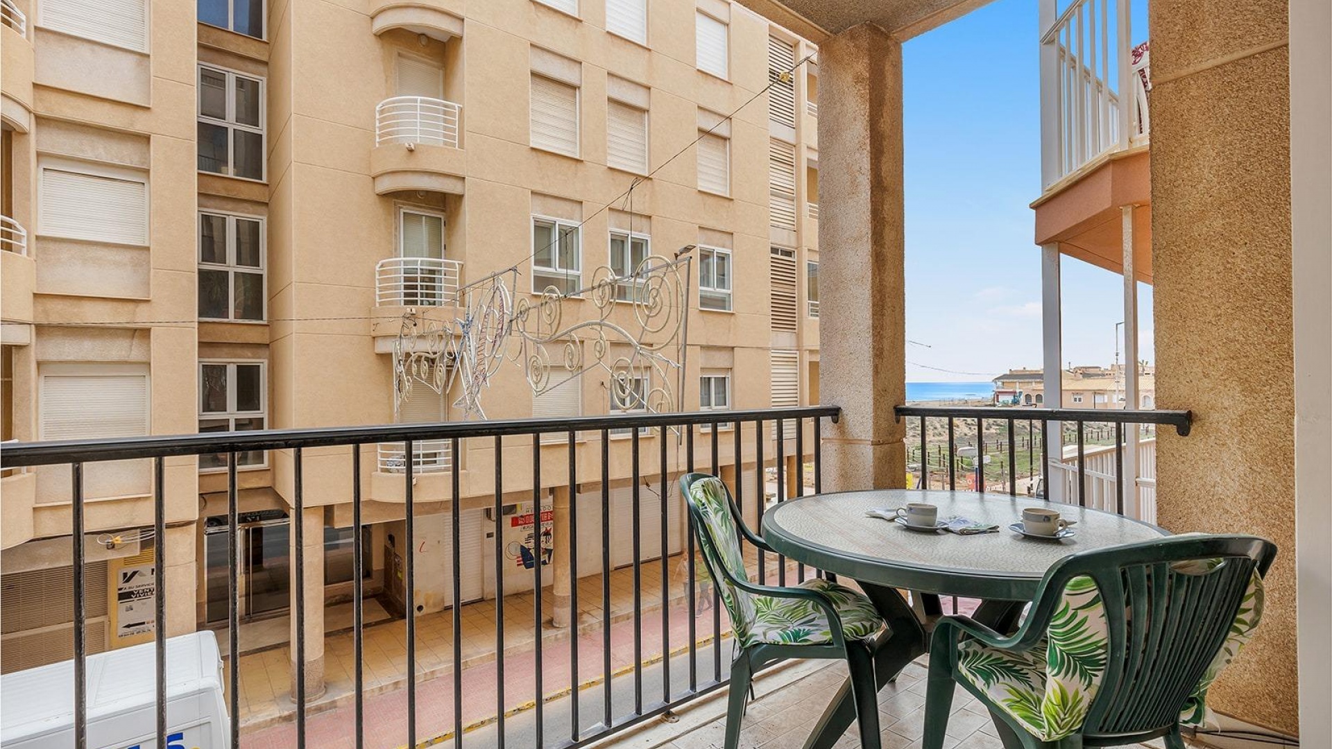 Resale - Apartment - La Mata
