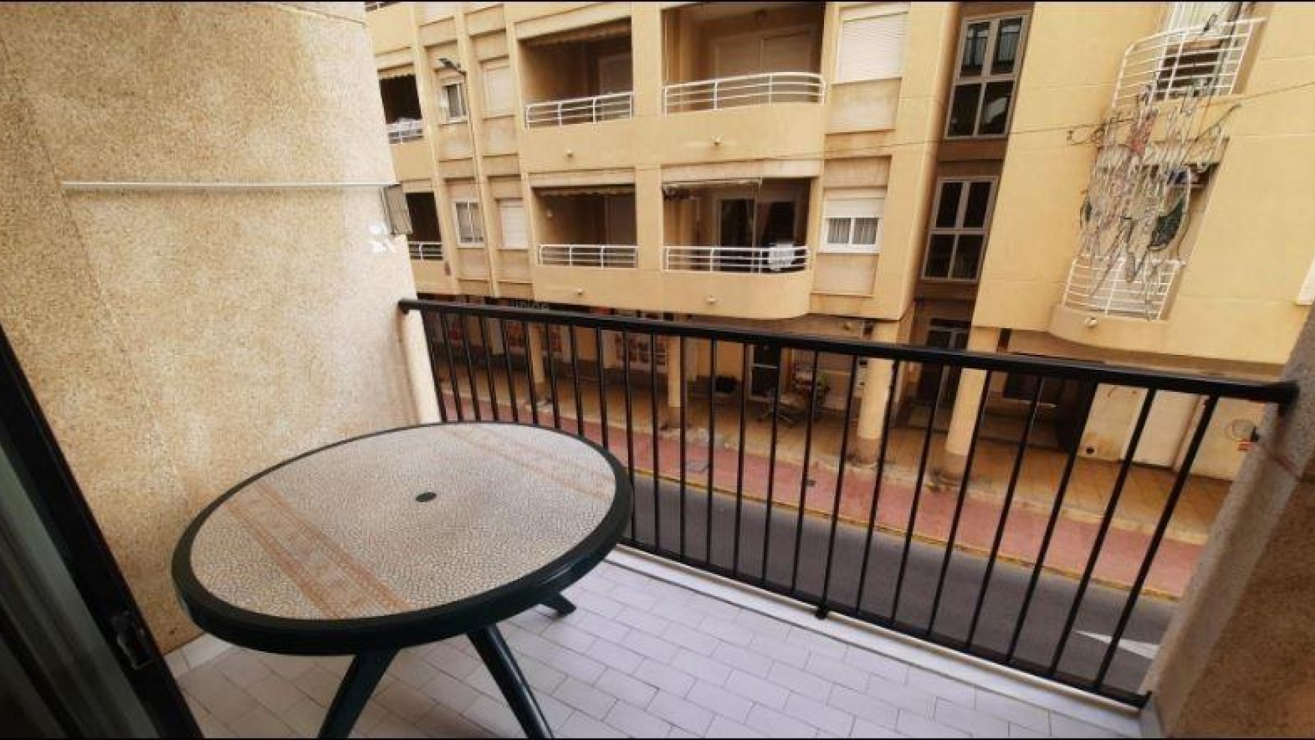 Resale - Apartment - La Mata