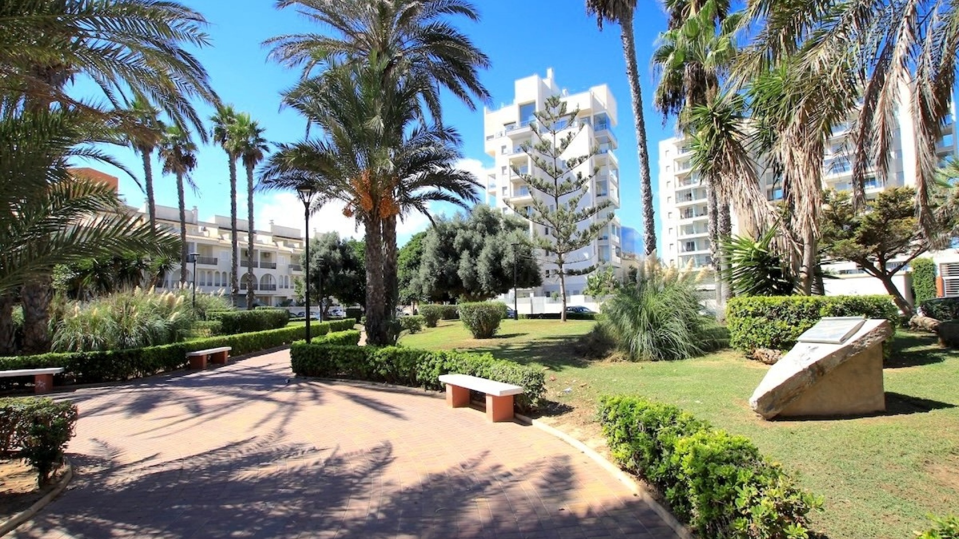 Resale - Apartment - La Mata