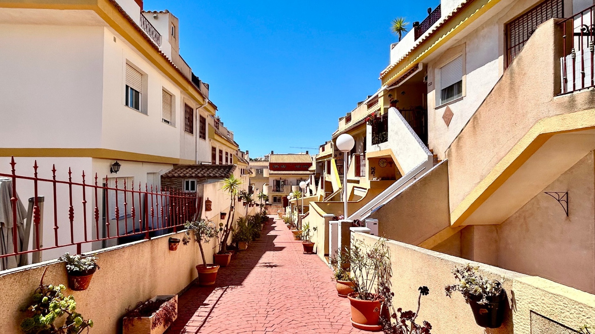 Resale - Apartment - La Zenia - amapolas