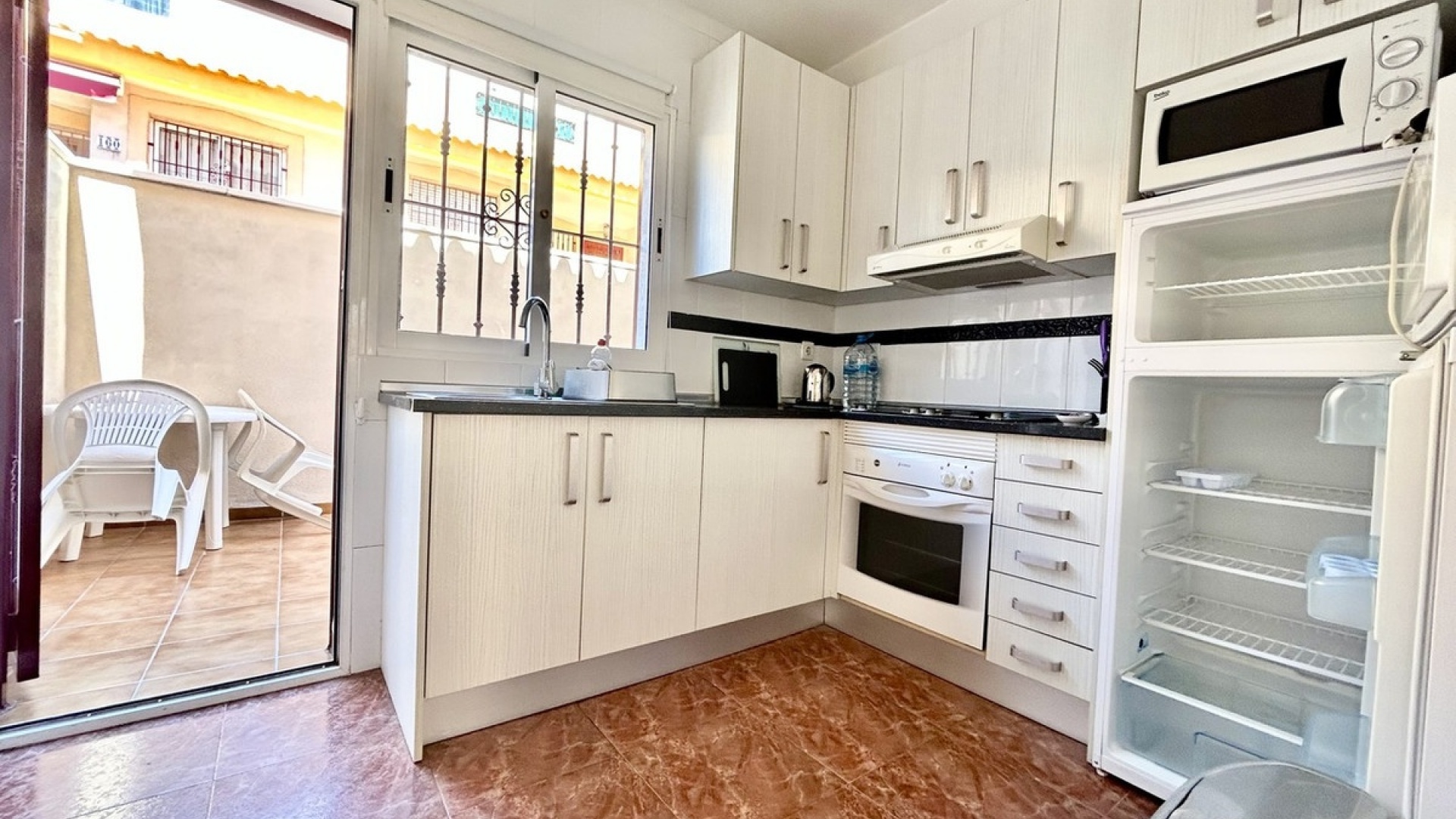 Resale - Apartment - La Zenia - amapolas