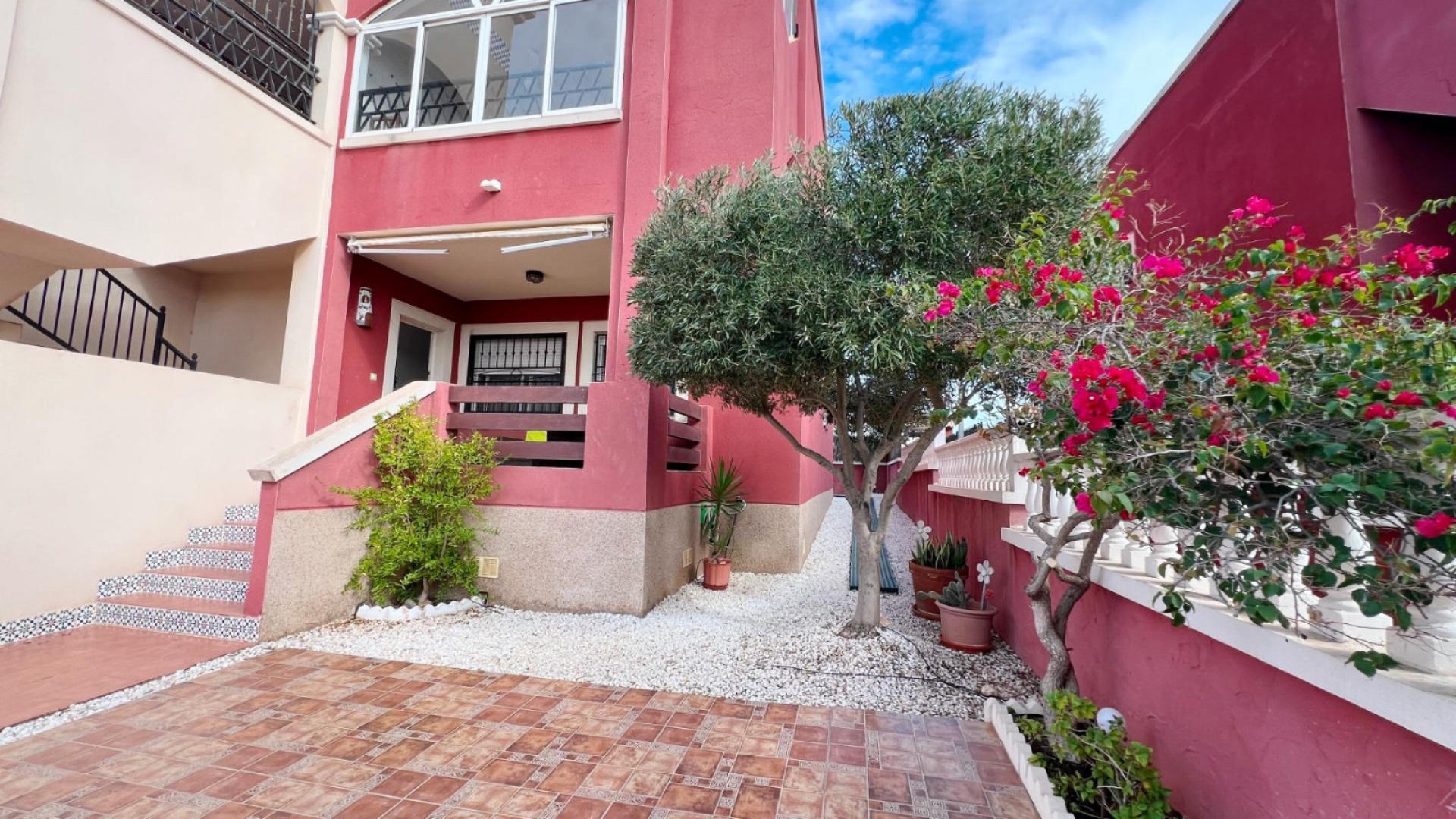 Resale - Apartment - Los Altos - dream hills