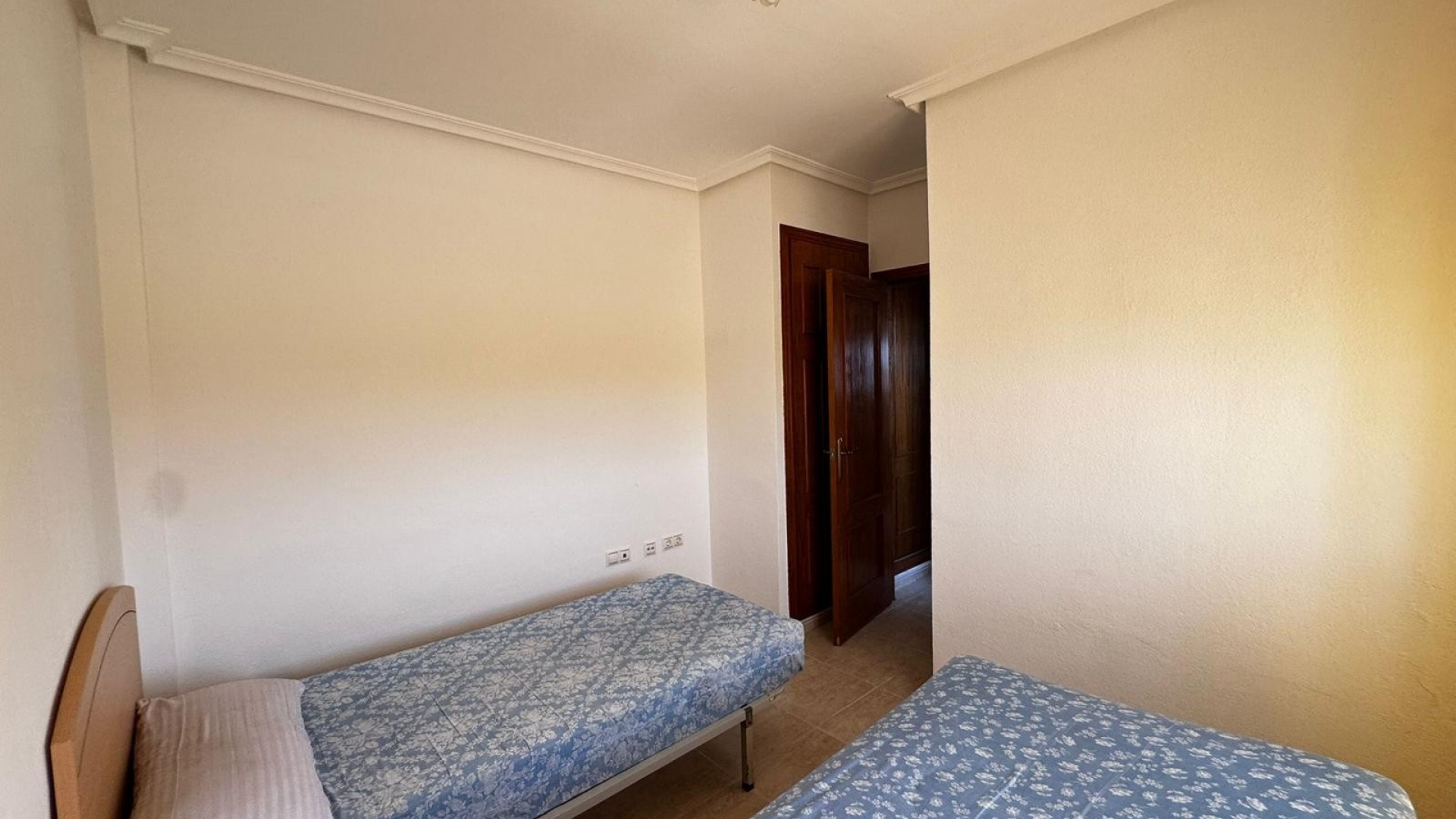 Resale - Apartment - Los Altos - dream hills