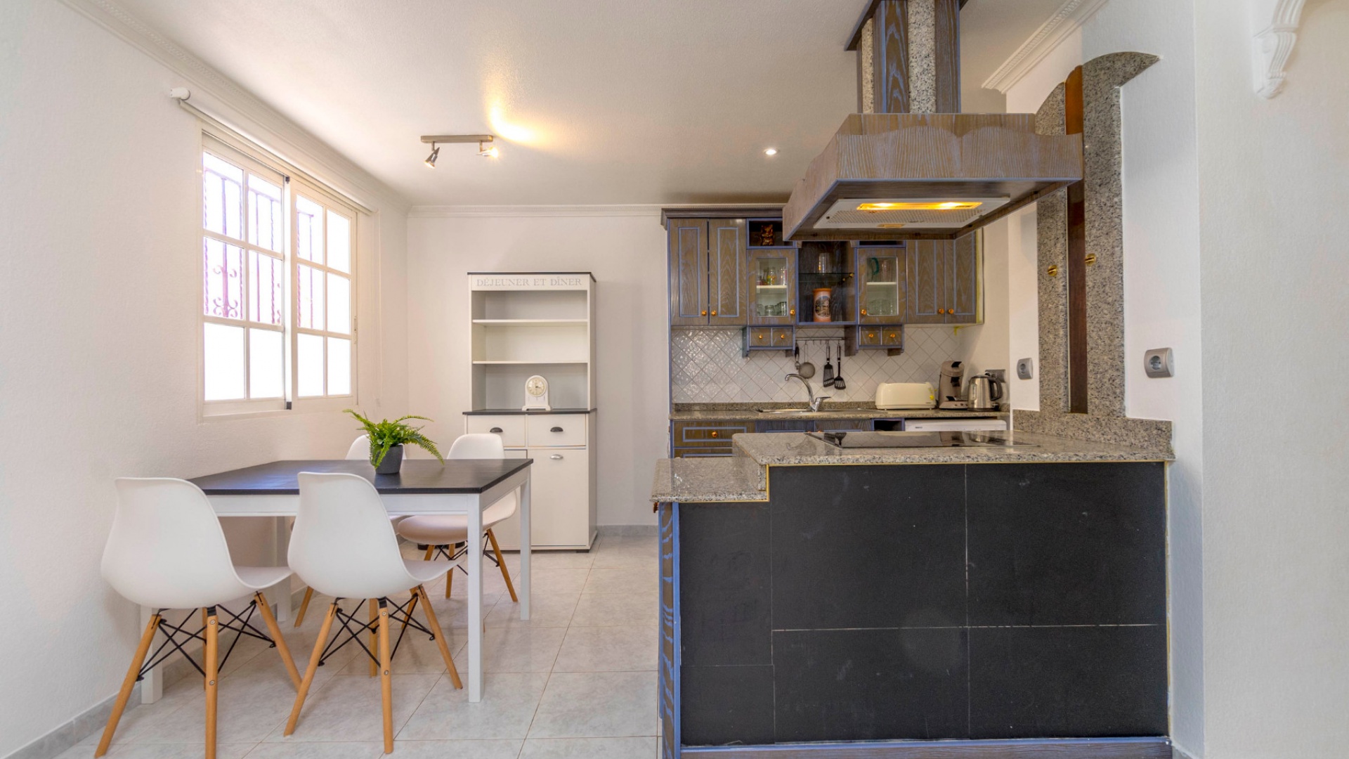 Resale - Apartment - Los Altos - Miraflores