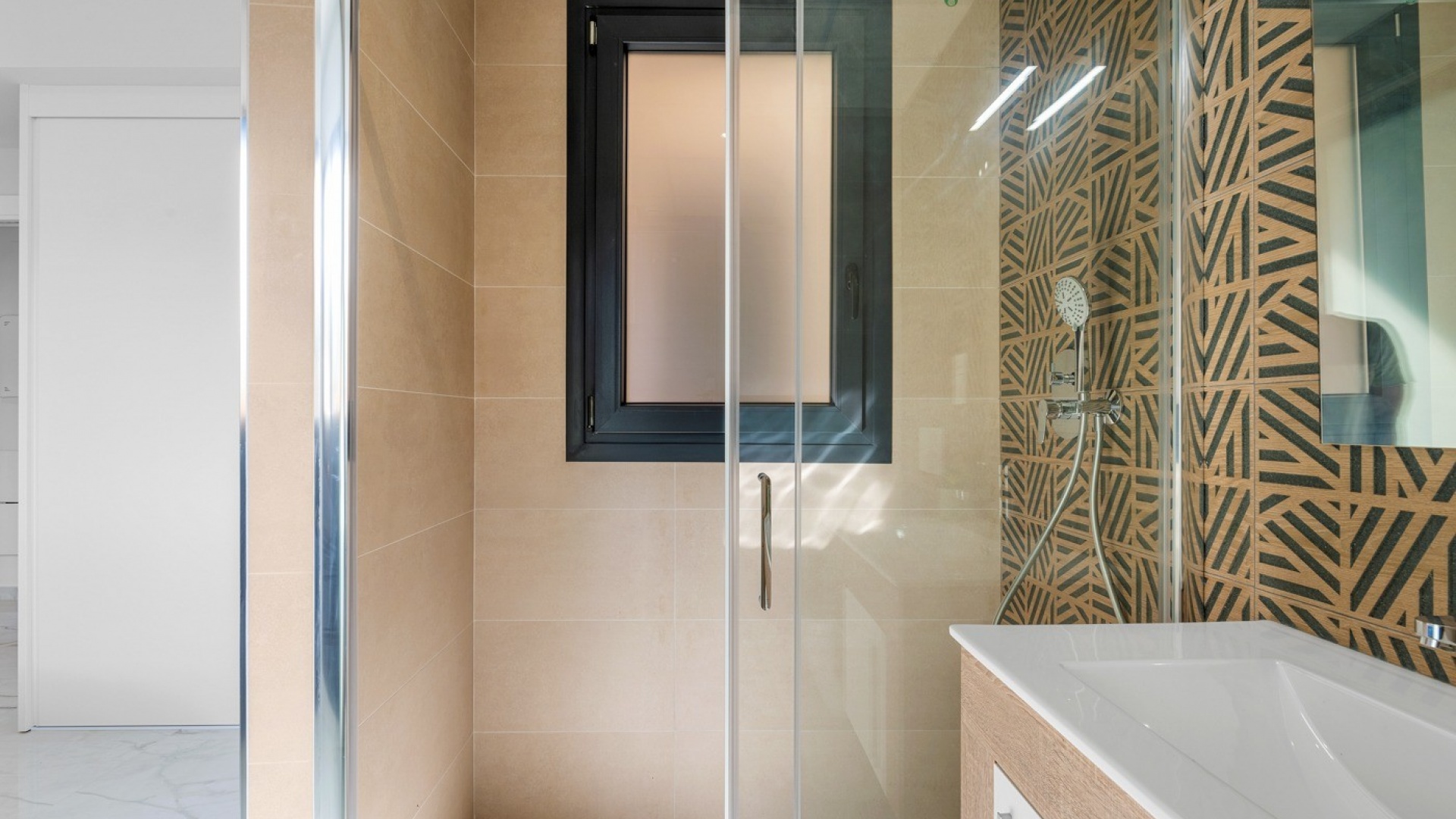 Resale - Apartment - Los Altos - Res. El Amanecer