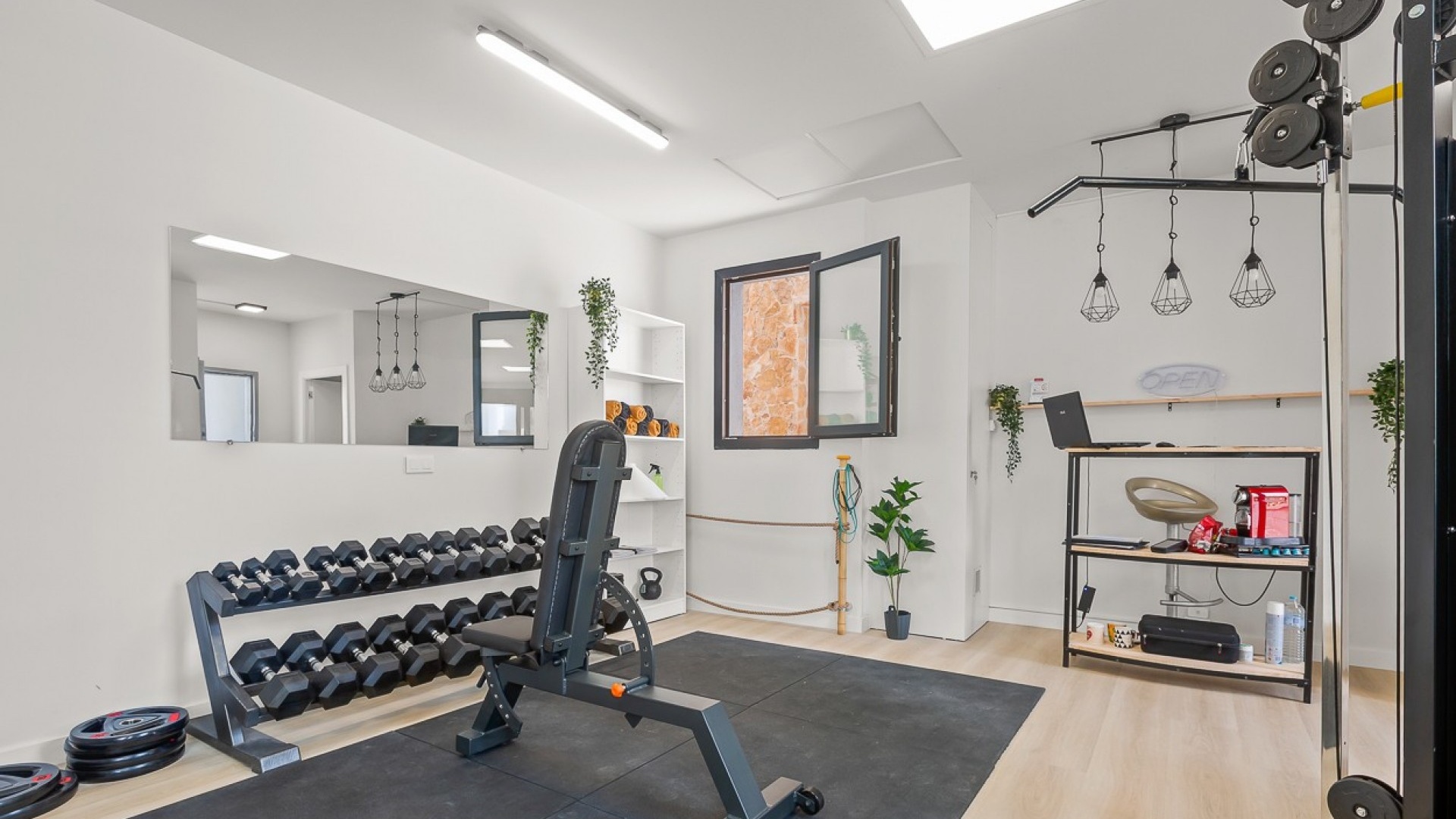 Resale - Apartment - Los Altos - Res. El Amanecer