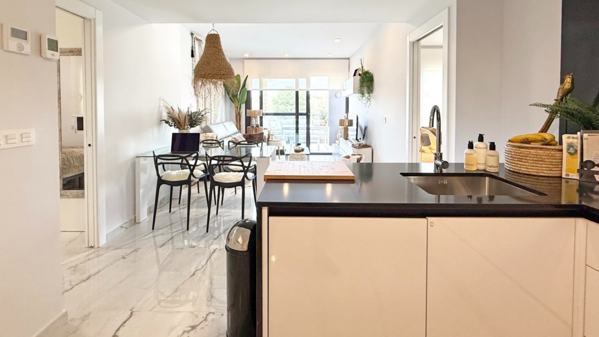 Resale - Apartment - Los Altos - Res. El Amanecer