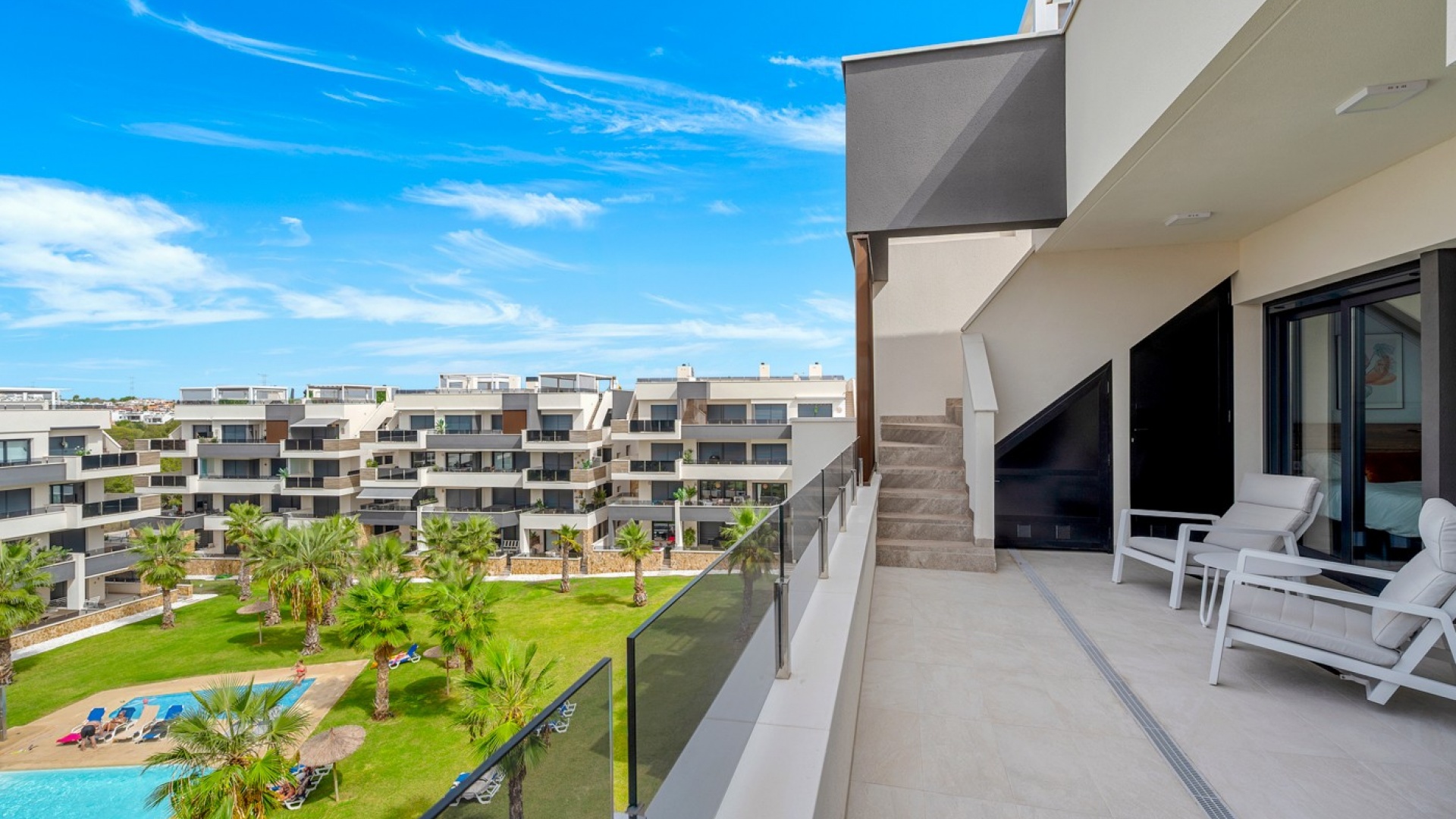 Resale - Apartment - Los Altos - Res. El Amanecer