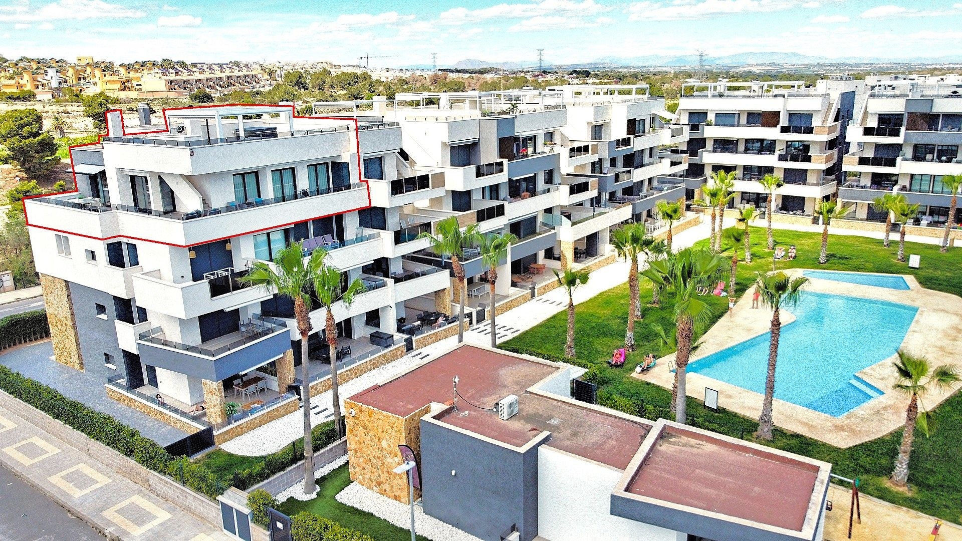 Resale - Apartment - Los Altos - Res. El Amanecer