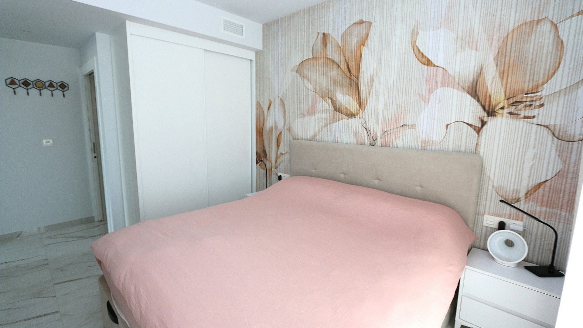 Resale - Apartment - Los Altos - Res. El Amanecer