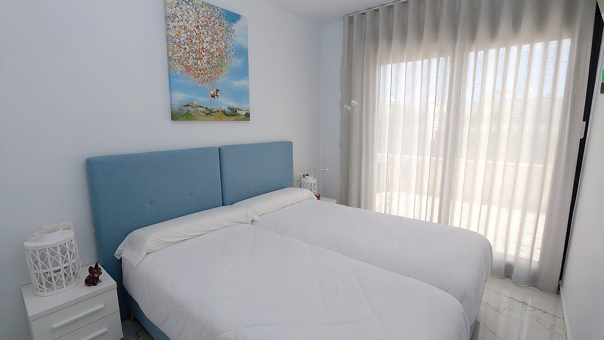 Resale - Apartment - Los Altos - Res. El Amanecer