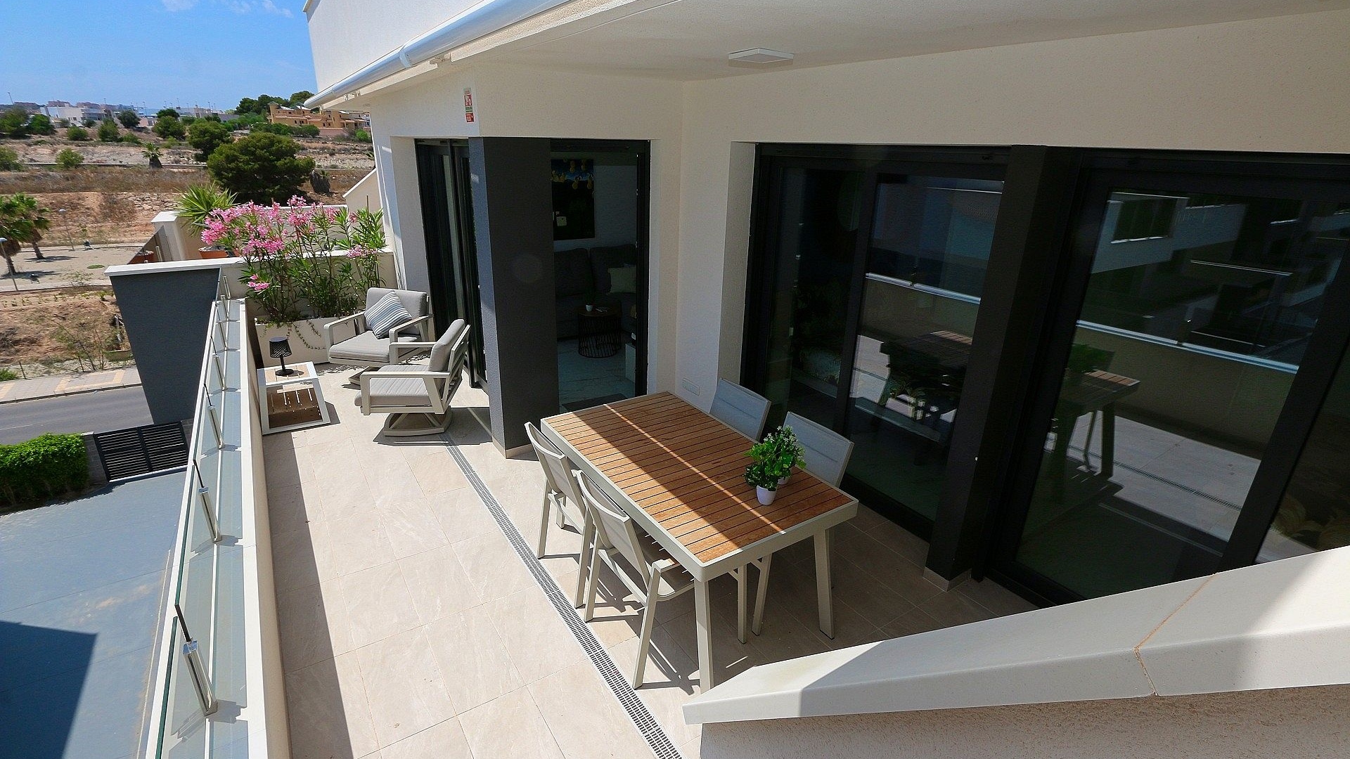 Resale - Apartment - Los Altos - Res. El Amanecer