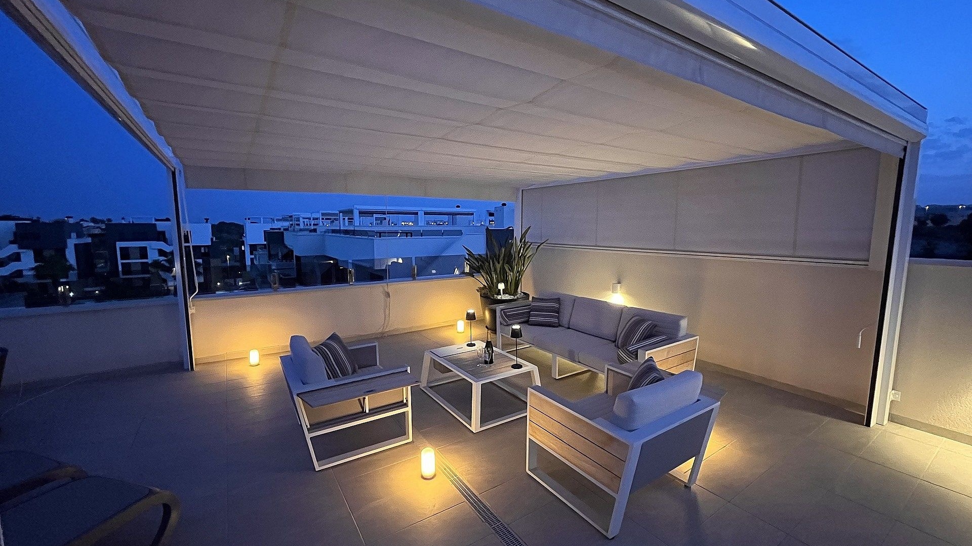 Resale - Apartment - Los Altos - Res. El Amanecer