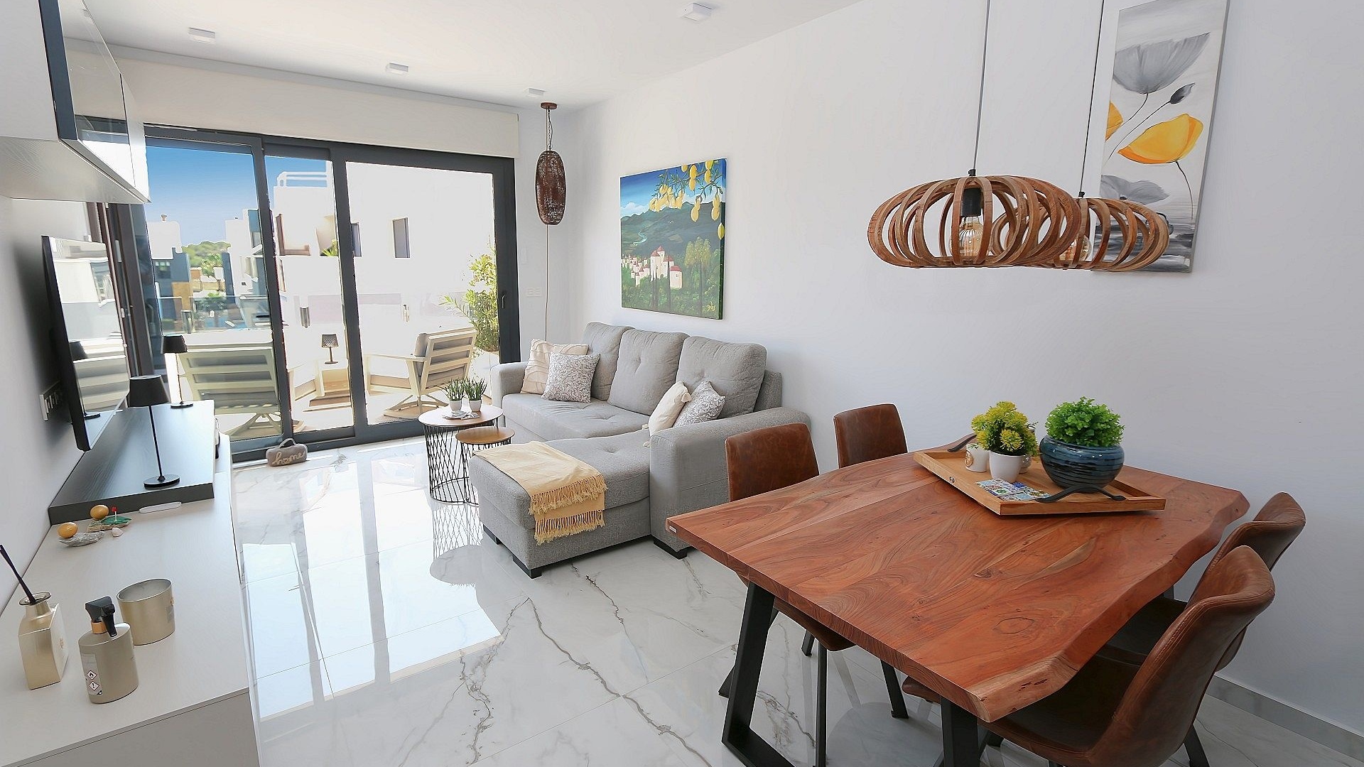 Resale - Apartment - Los Altos - Res. El Amanecer