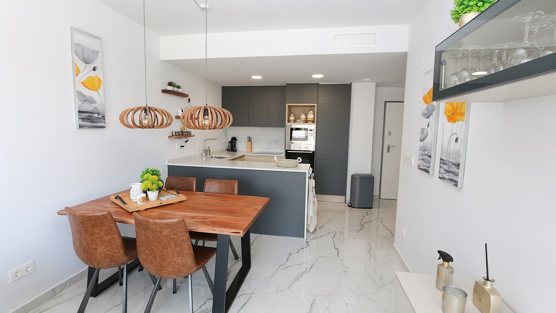 Resale - Apartment - Los Altos - Res. El Amanecer