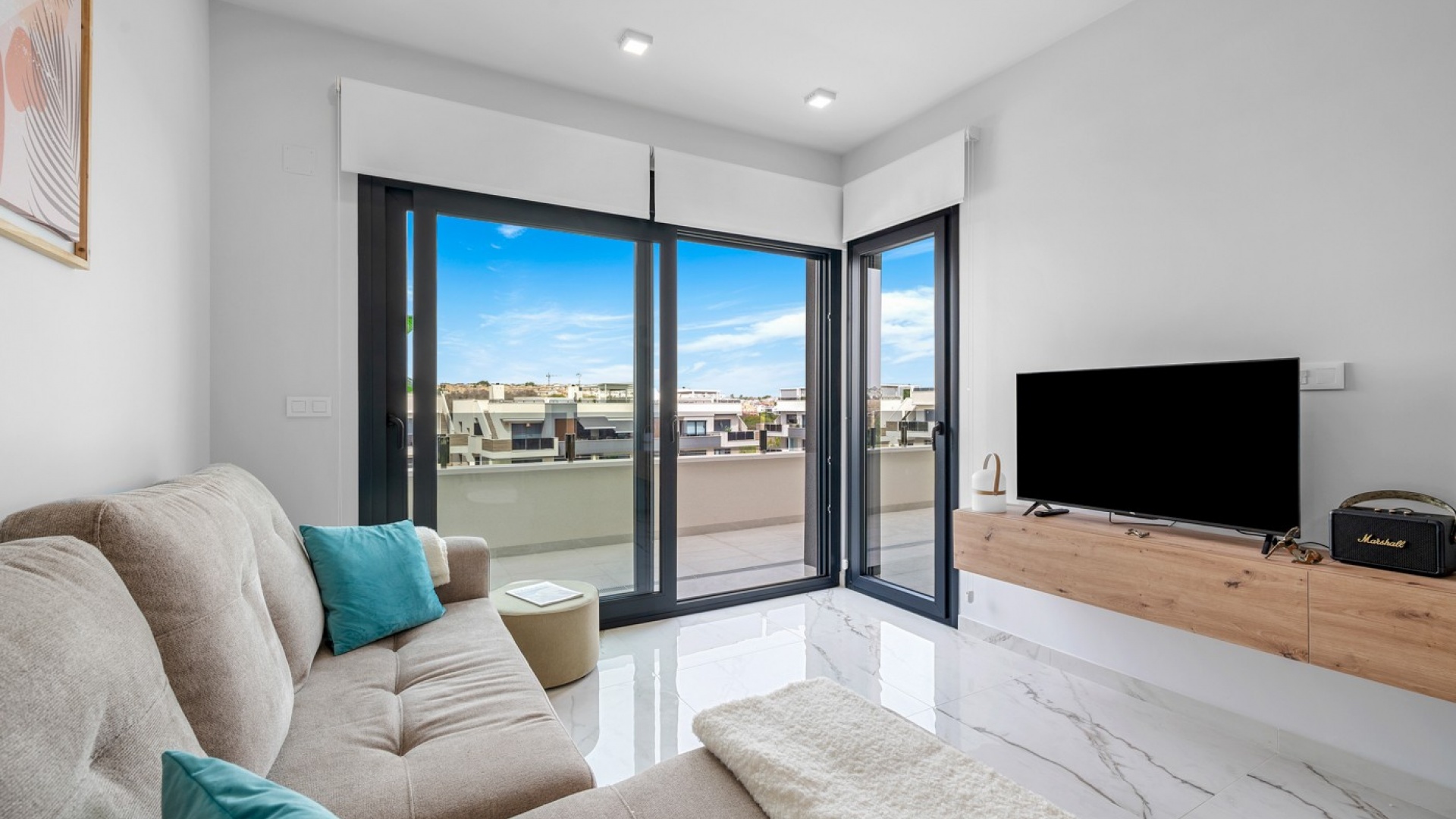 Resale - Apartment - Los Altos - Res. El Amanecer