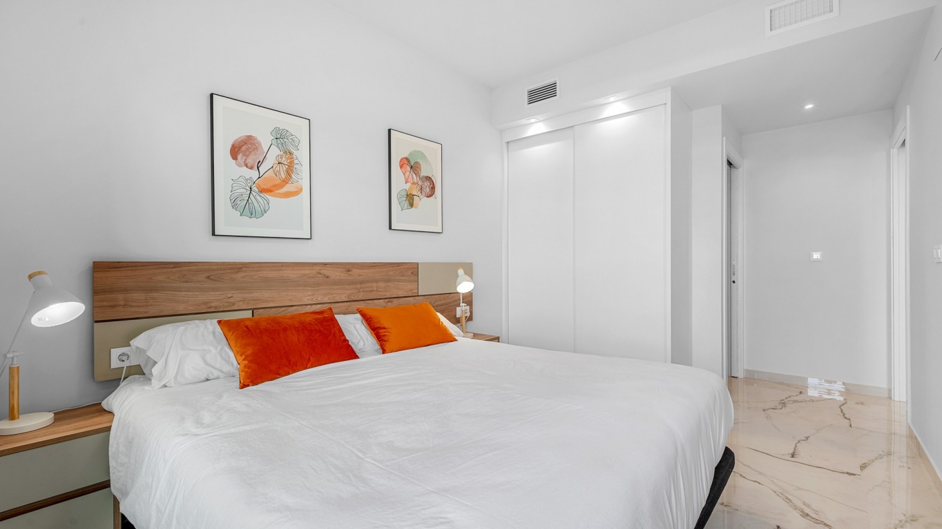 Resale - Apartment - Los Altos - Res. El Amanecer