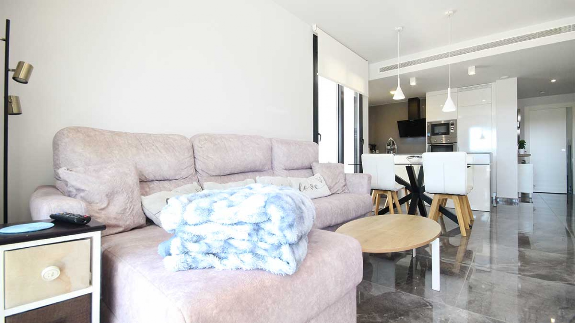 Resale - Apartment - Los Altos - Res. El Amanecer