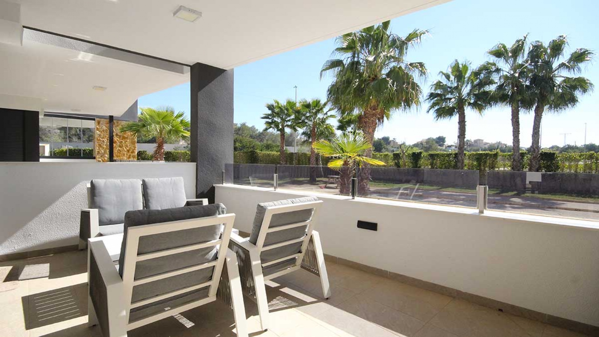 Resale - Apartment - Los Altos - Res. El Amanecer