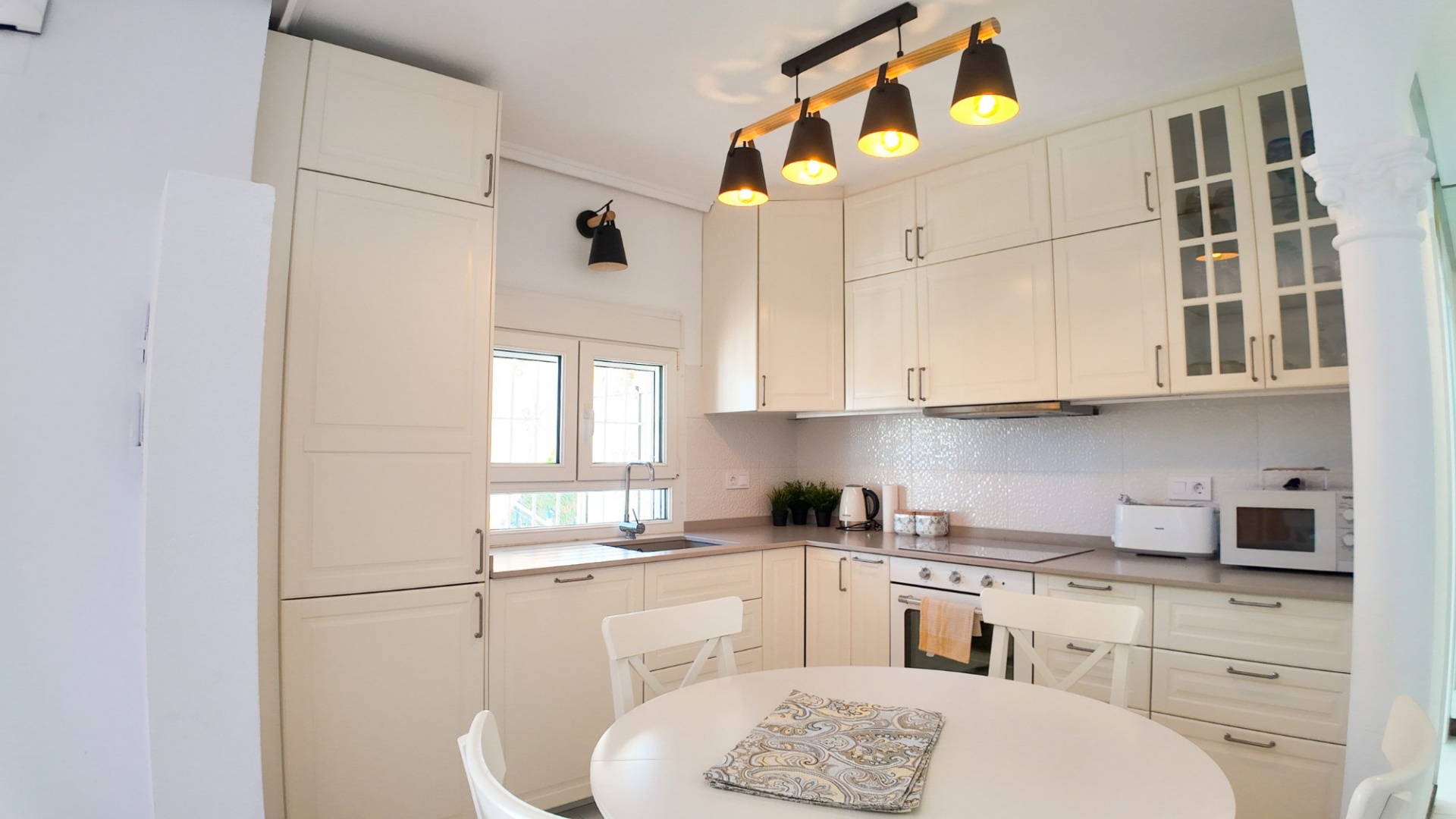 Resale - Apartment - Los Altos