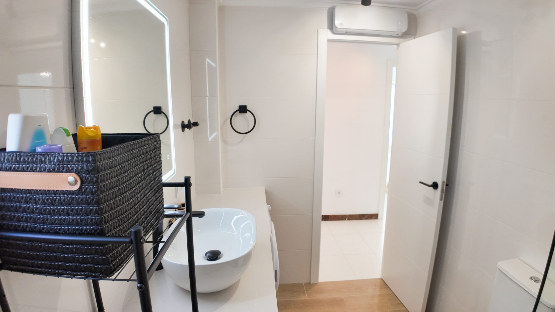 Resale - Apartment - Los Altos