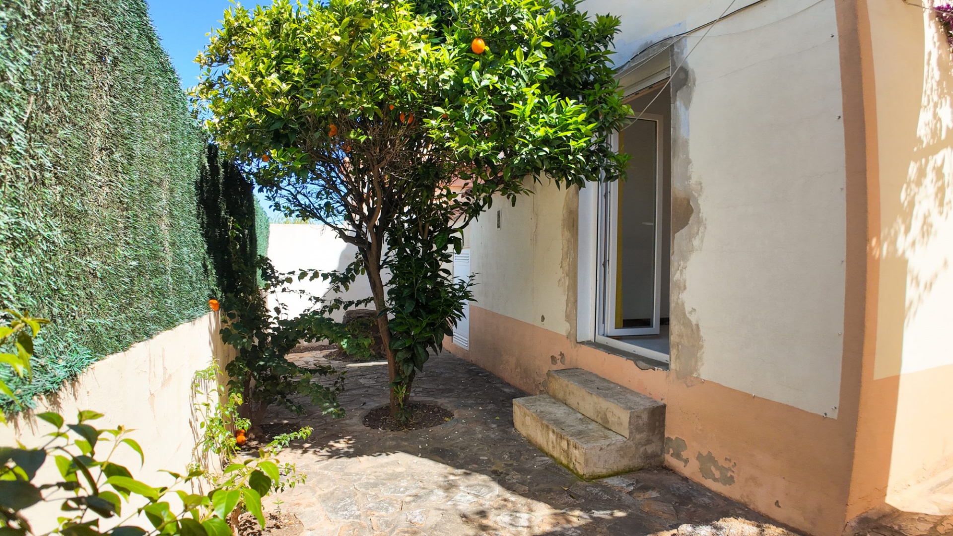 Resale - Apartment - Los Altos