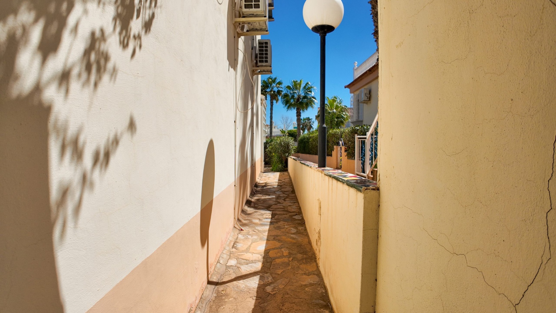 Resale - Apartment - Los Altos