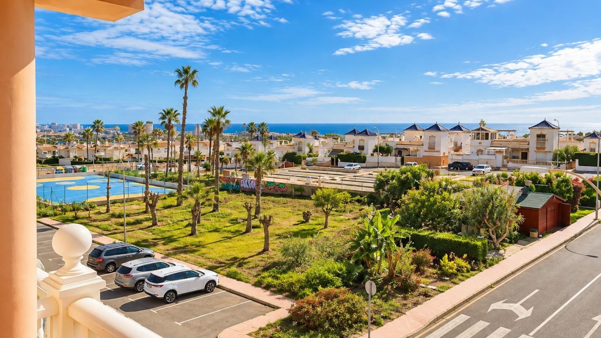Resale - Apartment - Los Altos