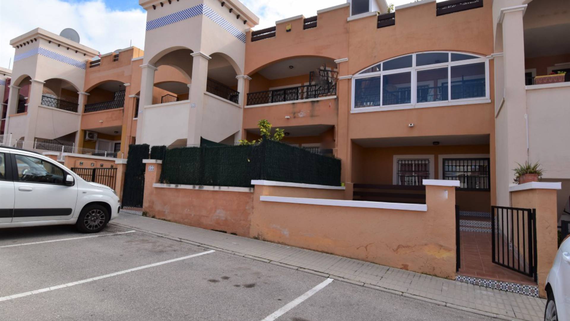 Resale - Apartment - Los Altos