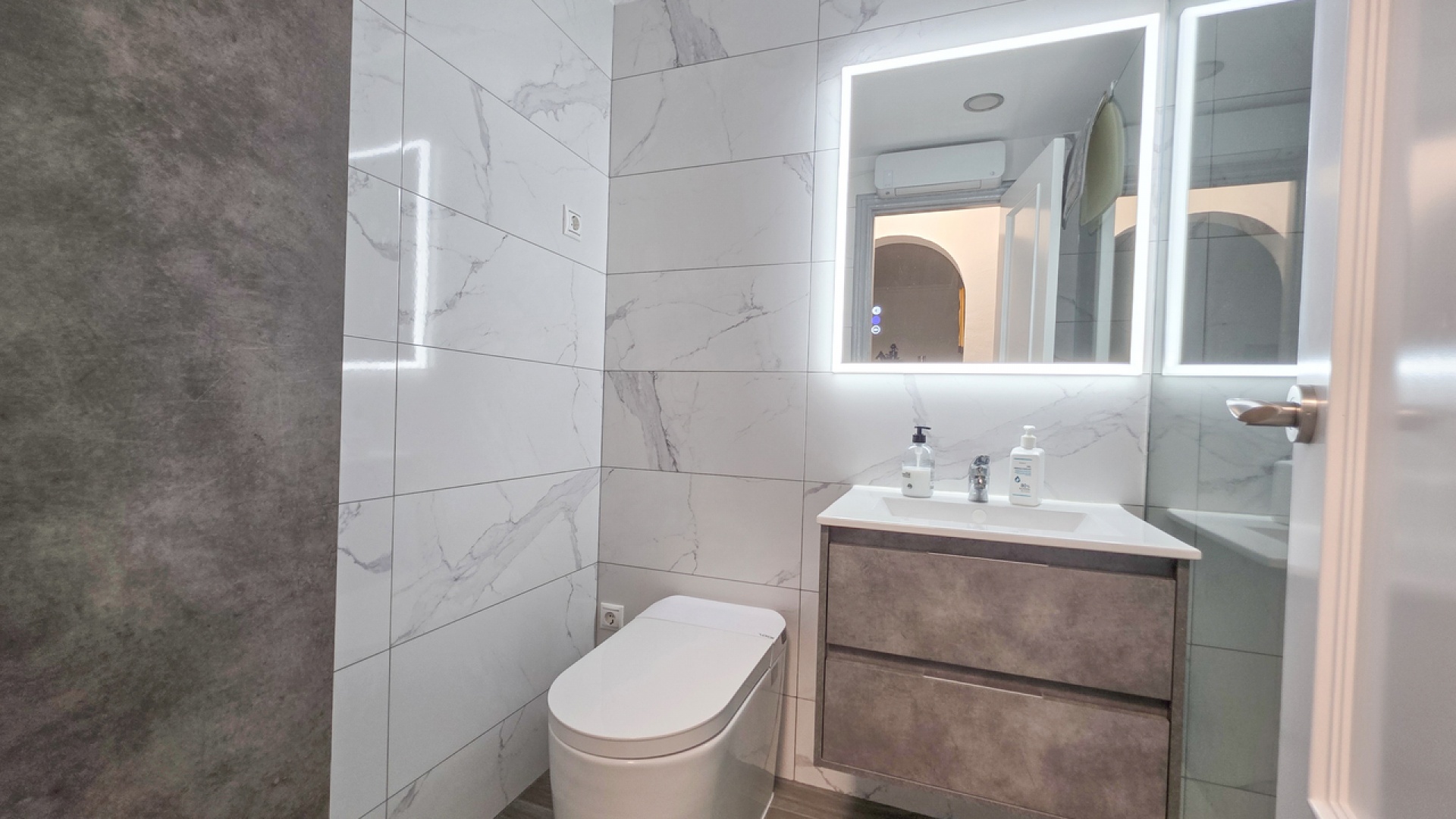 Resale - Apartment - Los Montesinos - entre naranjos