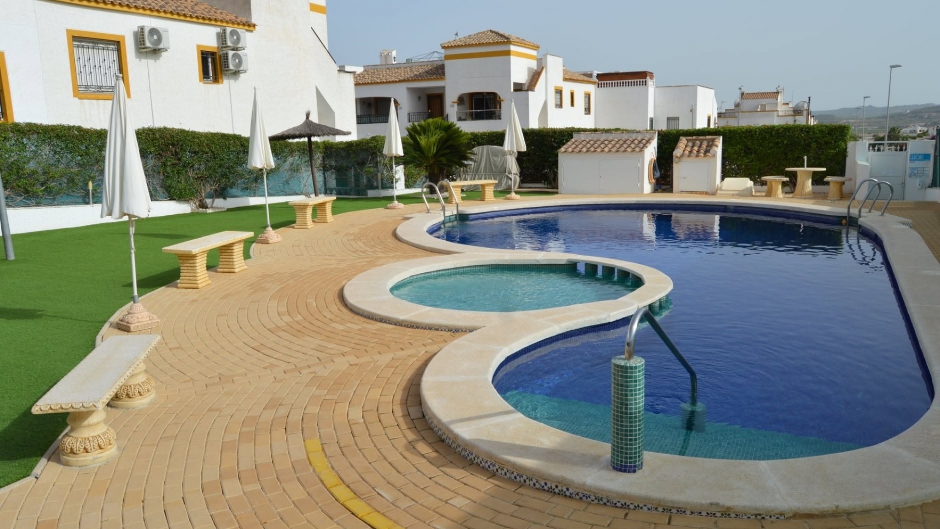 Resale - Apartment - Los Montesinos - entre naranjos