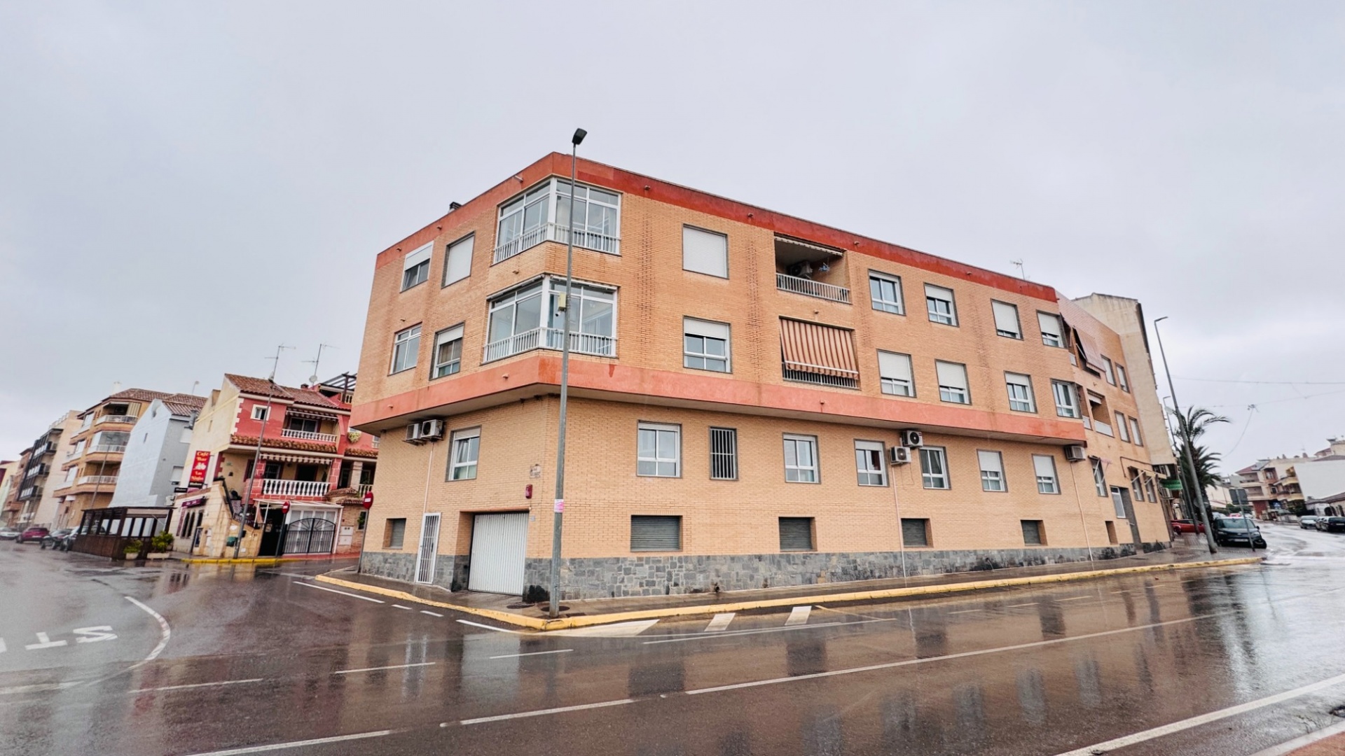 Resale - Apartment - Los Montesinos