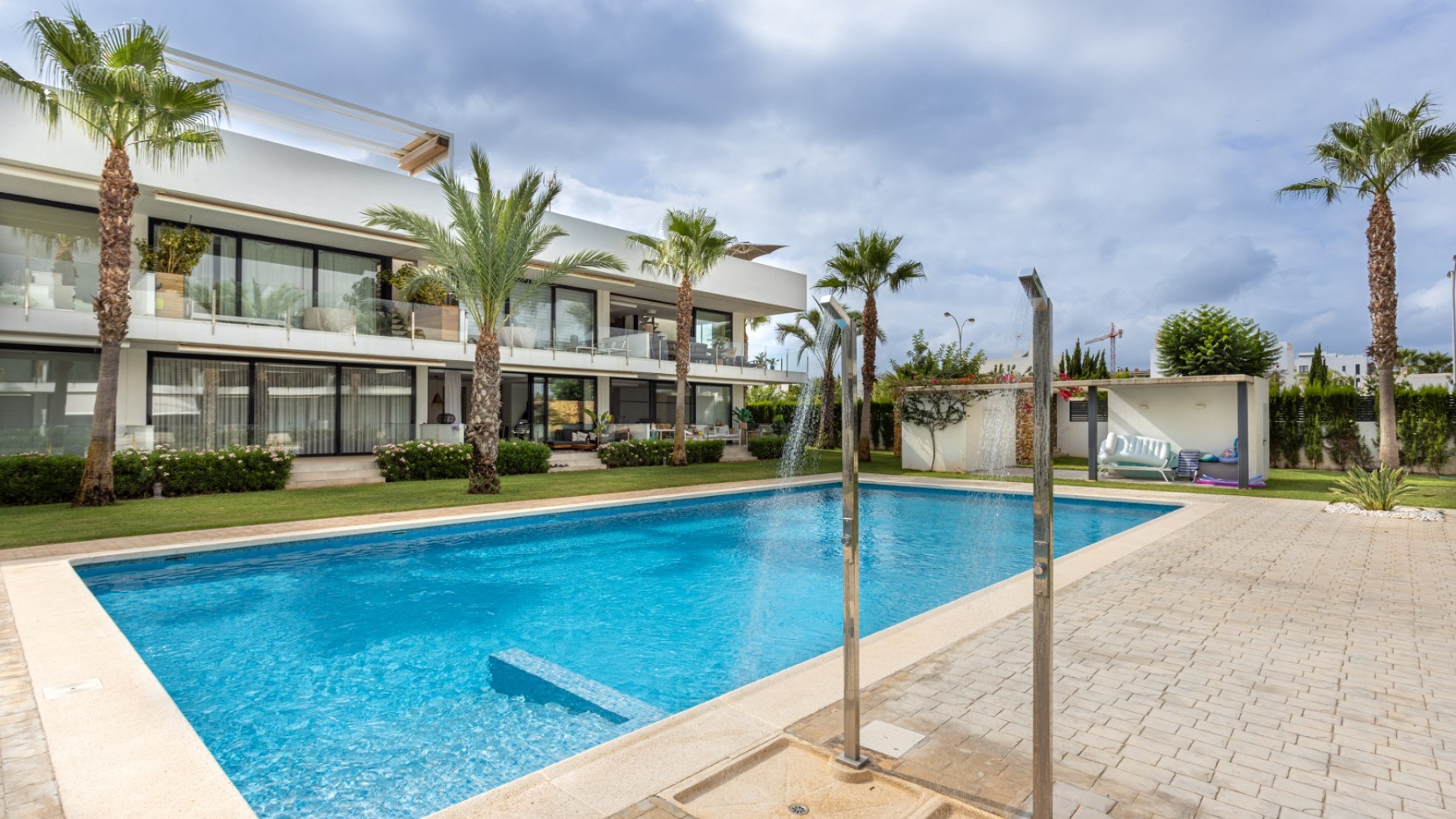 Resale - Apartment - Mar de Cristal