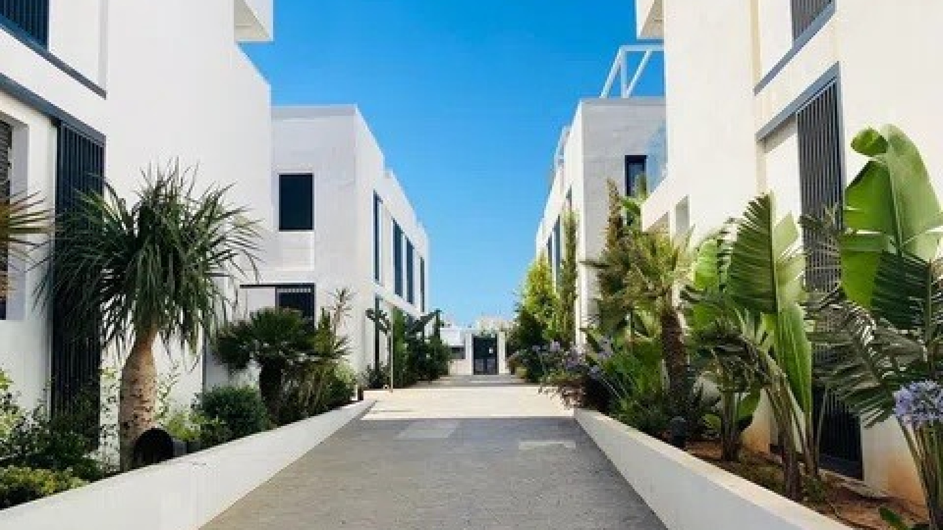 Resale - Apartment - Mar de Cristal