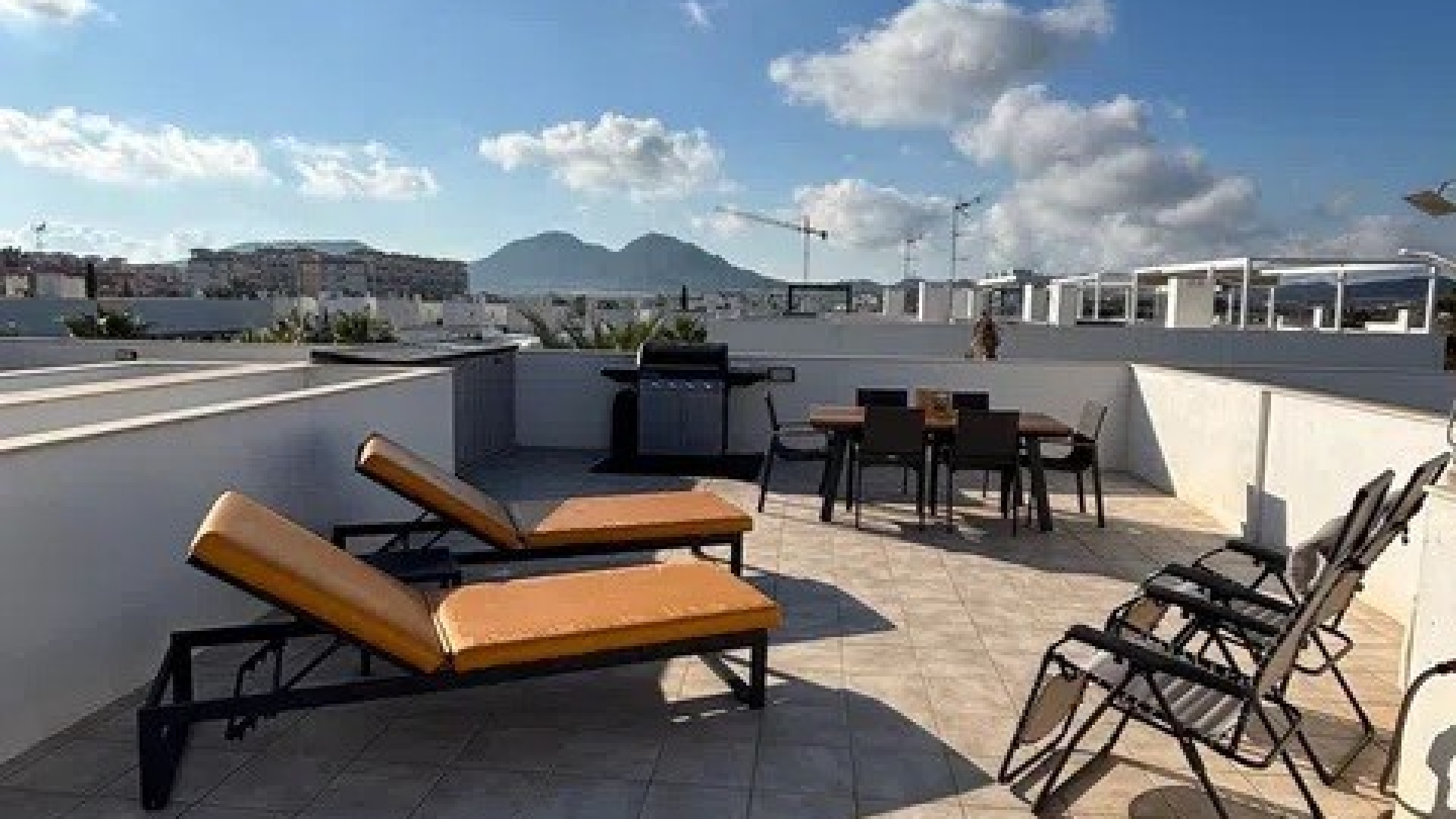 Resale - Apartment - Mar de Cristal