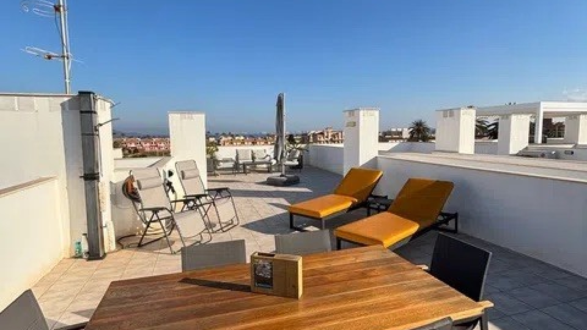 Resale - Apartment - Mar de Cristal