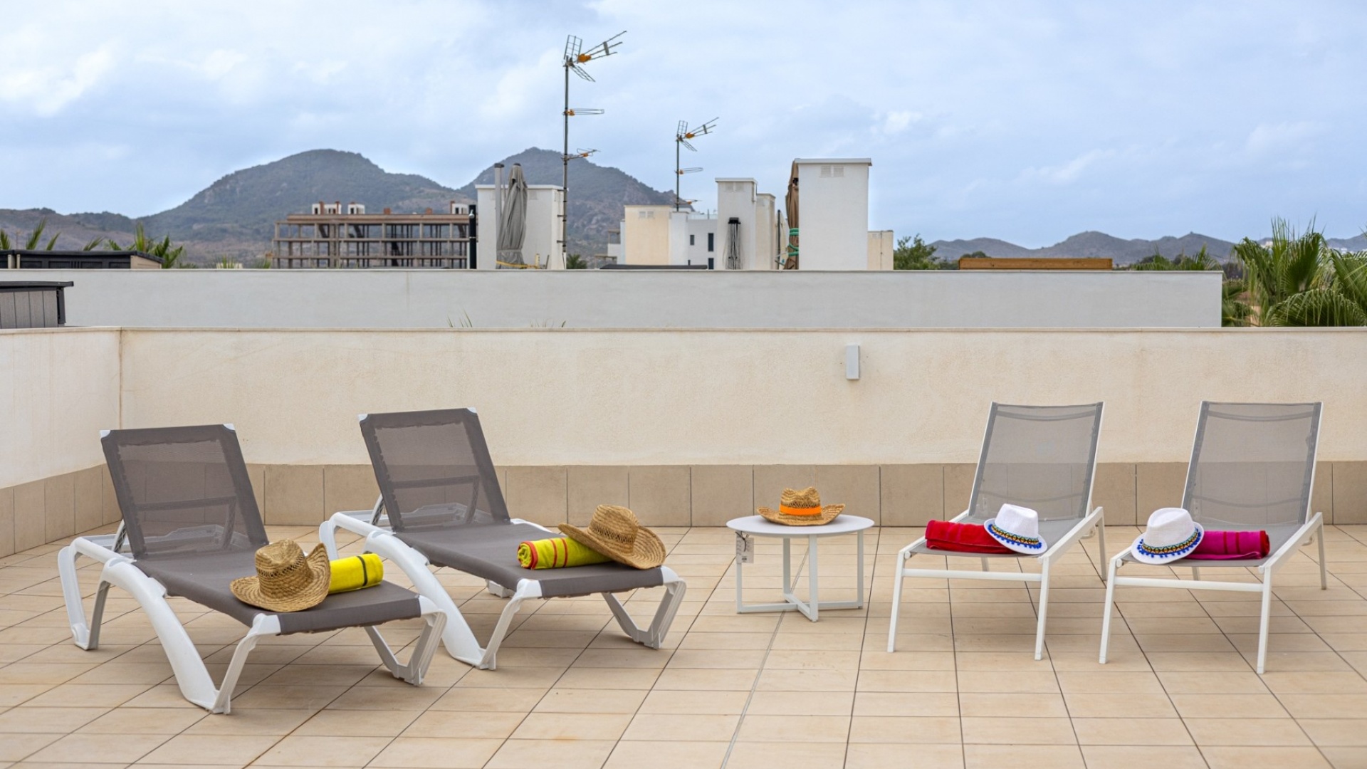 Resale - Apartment - Mar de Cristal