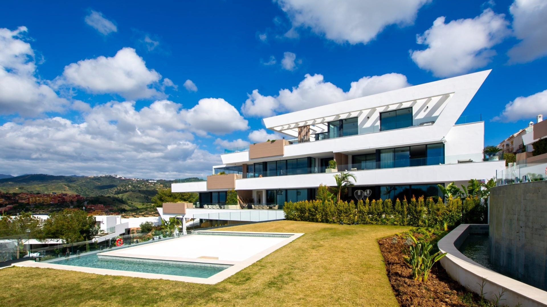 Resale - Apartment - Marbella - Cabopino Golf