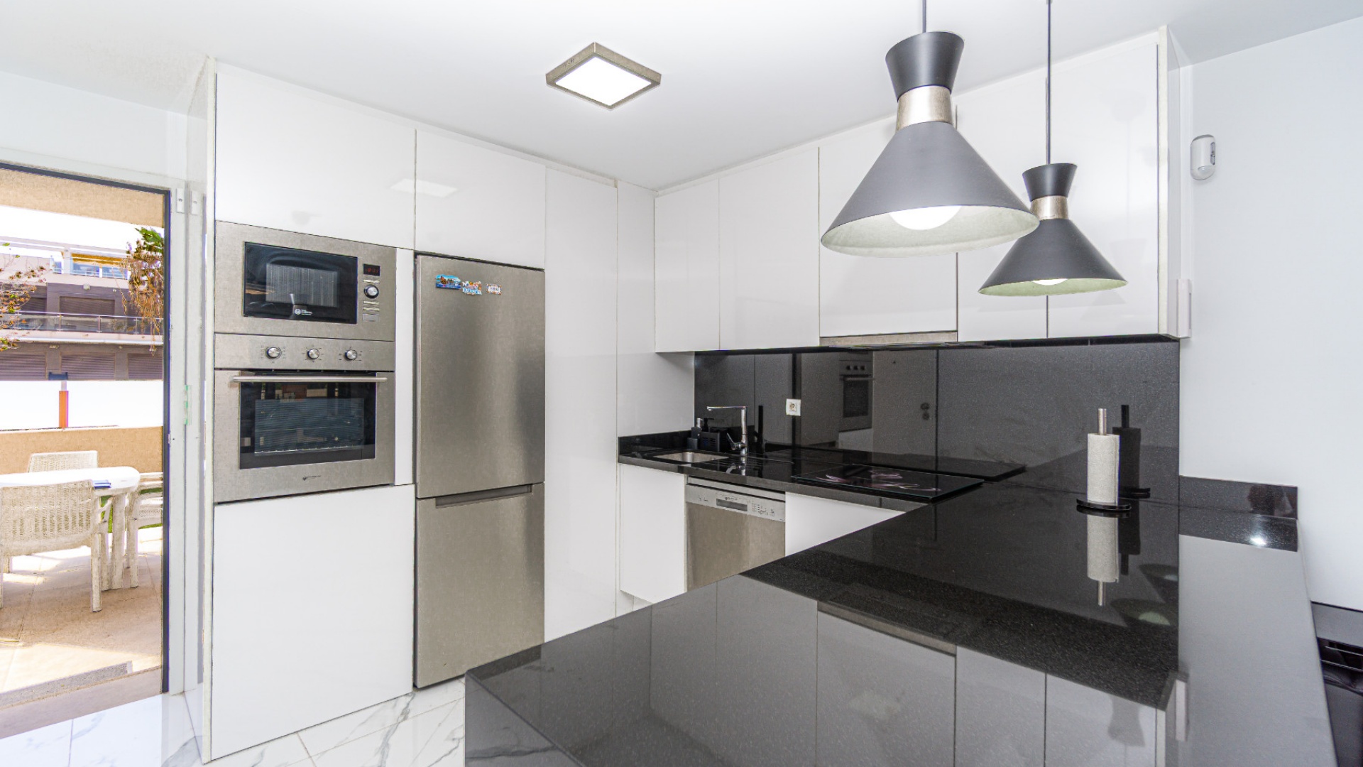 Resale - Apartment - Mil Palmeras - Beachside Mil Palmeras