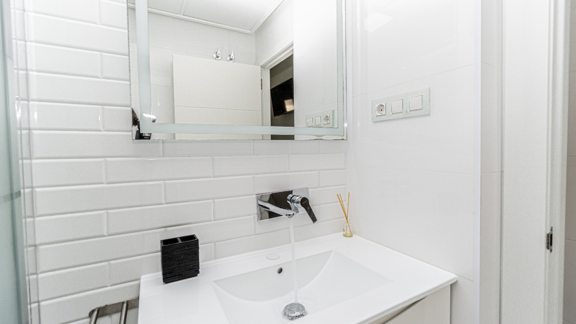 Resale - Apartment - Mil Palmeras - Beachside Mil Palmeras