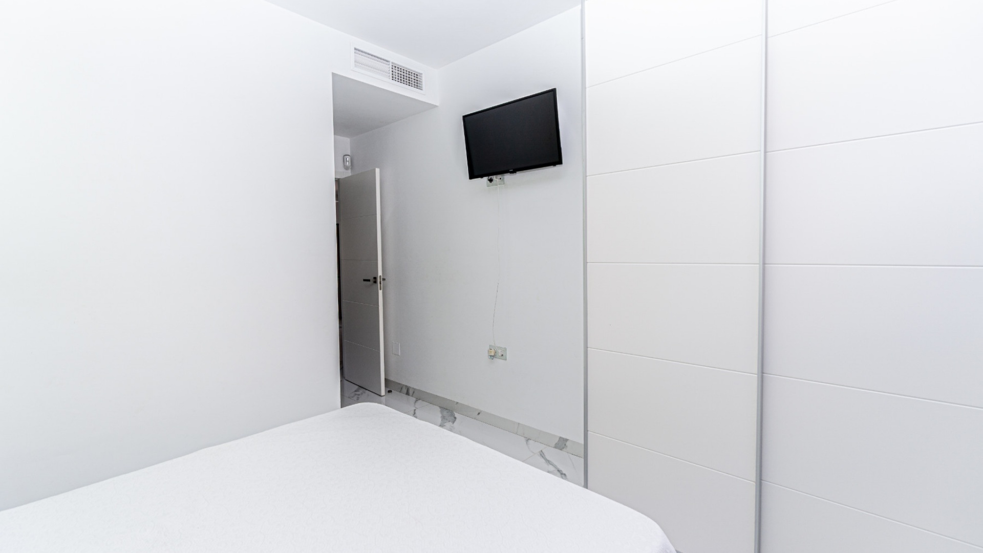 Resale - Apartment - Mil Palmeras - Beachside Mil Palmeras