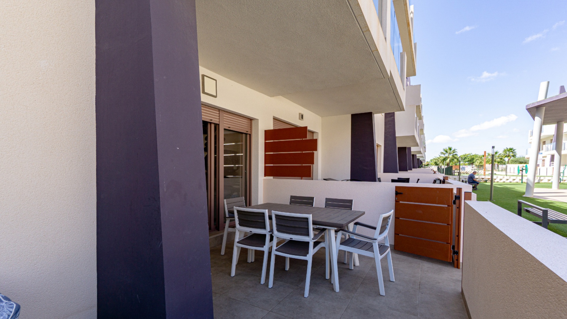 Resale - Apartment - Mil Palmeras - Beachside Mil Palmeras