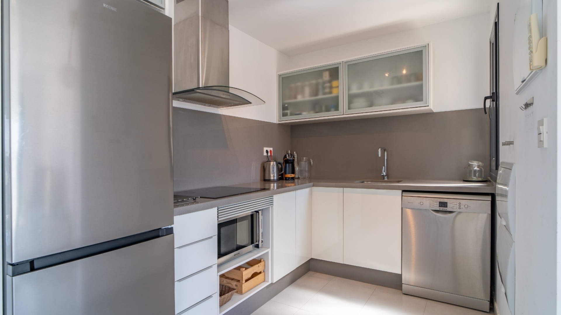 Resale - Apartment - Mil Palmeras - Beachside Mil Palmeras